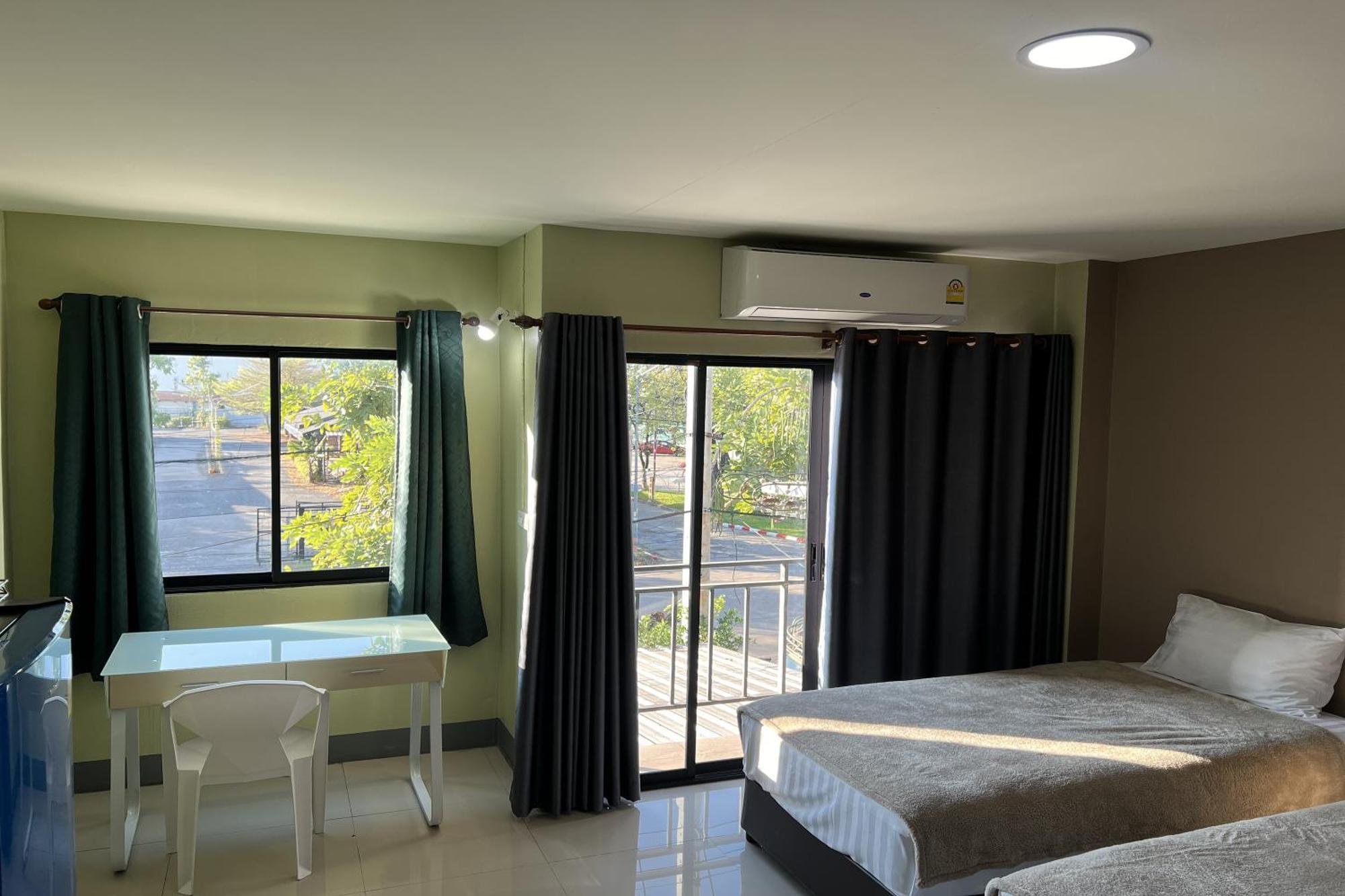 V Tharm Hotel Удон-Тхани Экстерьер фото