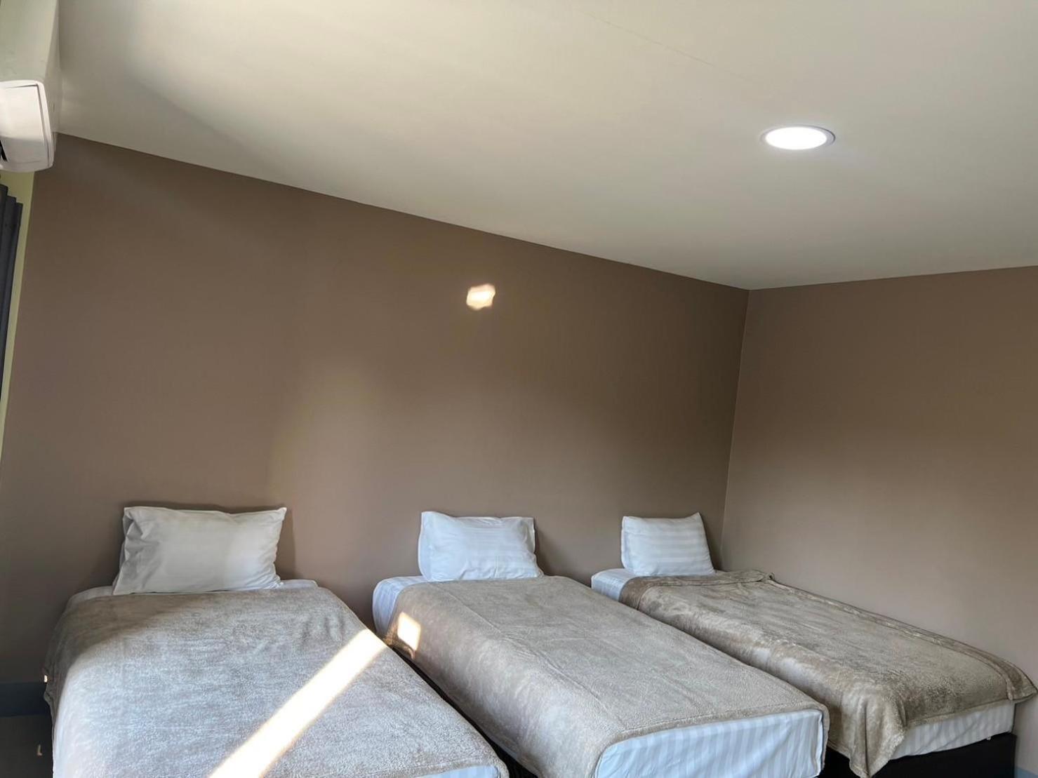 V Tharm Hotel Удон-Тхани Экстерьер фото