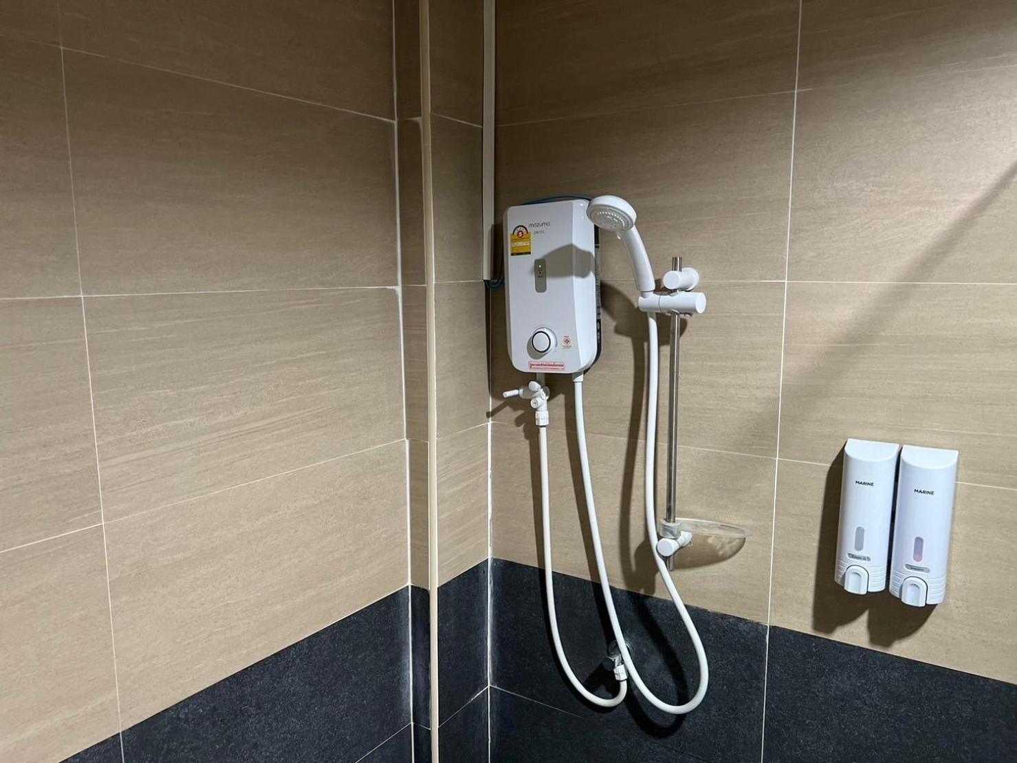 V Tharm Hotel Удон-Тхани Экстерьер фото
